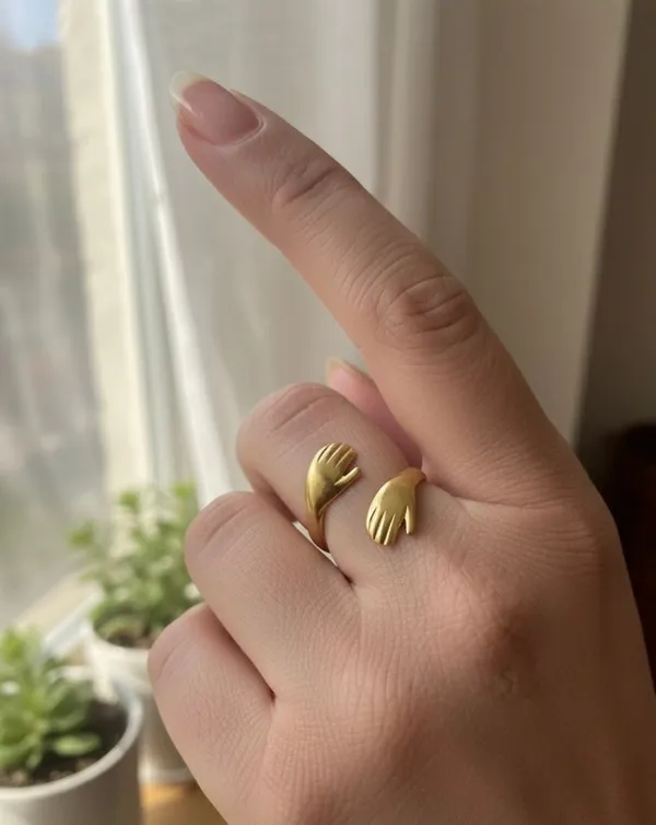Gold_Forever_Embrace_Hug_Ring_For_Women